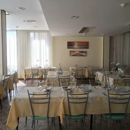 Augusta Hotel 3*