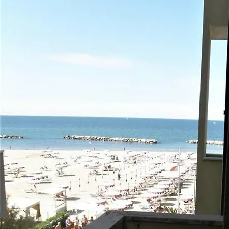 Augusta Gabicce Mare