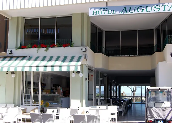Hotel Augusta 3*